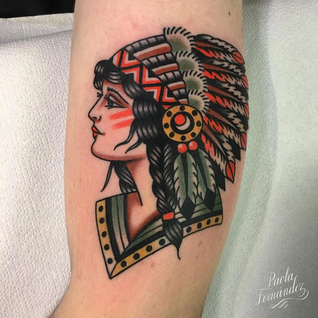 motif, ornement dans le style gothique. vecteur. alphabet. les symboles  sont noirs sur fond blanc. calligraphie et lettrage. lettres latines  médiévales. logo pour l'entreprise. ensemble. police élégante pour le  tatouage. 5653912 Art, image size:1080x1080