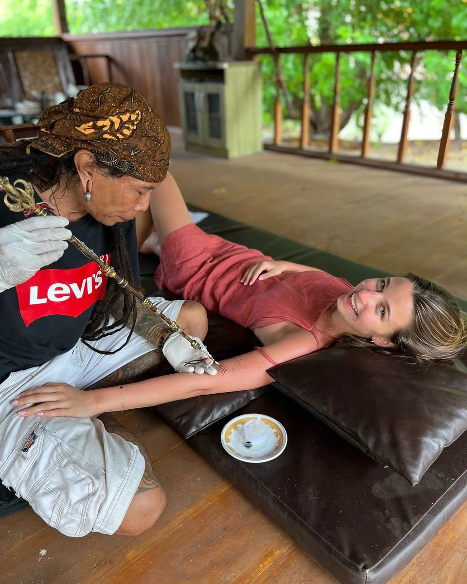 julia-wieniawa-tatuajes.jpg